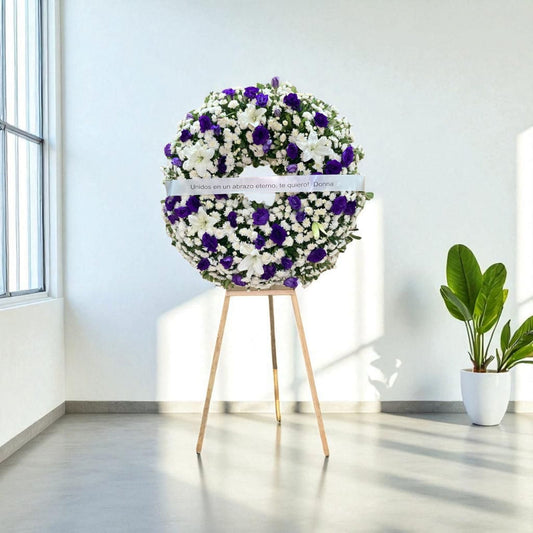 Coronas fúnebres con flores moradas