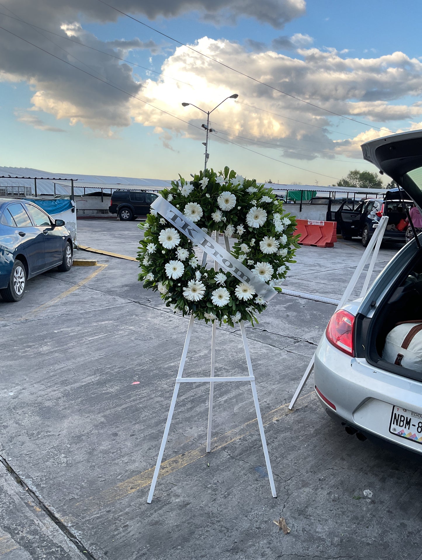 Corona condolencias chica